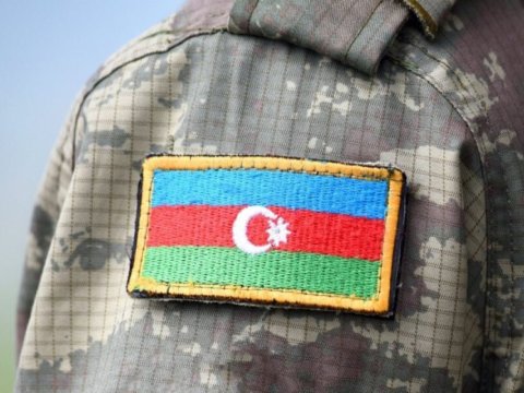 Hərbi qulluqçular əyani təhsil müddətində sərəncamda olacaqlar
