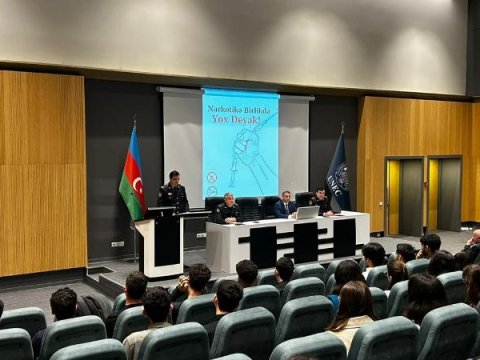 UNEC-də narkomaniyaya qarşı maarifləndirici tədbir keçirilib