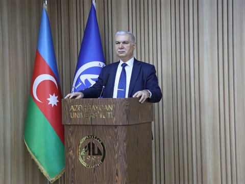 Azərbaycan Universitetində 18 Oktyabr- Müstəqilliyin Bərpası Gününə həsr olunmuş tədbir keçirilib