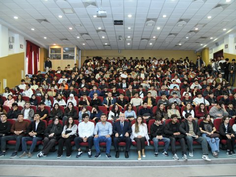 BMU tələbələri təqaüdlü IT proqramları barədə məlumatlandırılıb