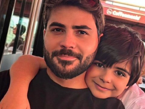 Müğənni Elçin Cəfərovun oğlunun əsəri "Luvr" muzeyində sərgilənib