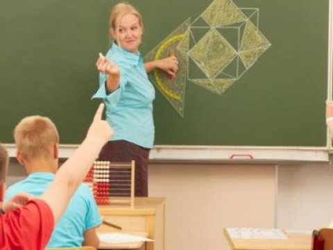 Bu ölkədə məktəblilərin riyaziyyat və elm göstəriciləri rekord səviyyədə zəifləyib