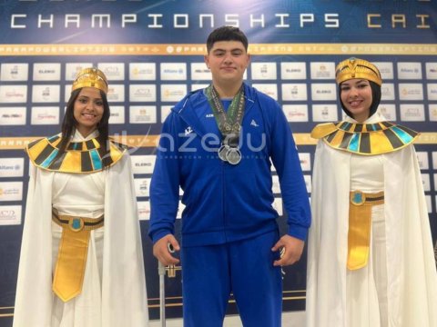 11-ci sinif şagirdi dünya çempionatında ll yerə çıxaraq gümüş medal QAZANIB