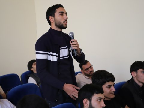 LDU-da işə qəbulla bağlı maarifləndirici seminar keçirilib