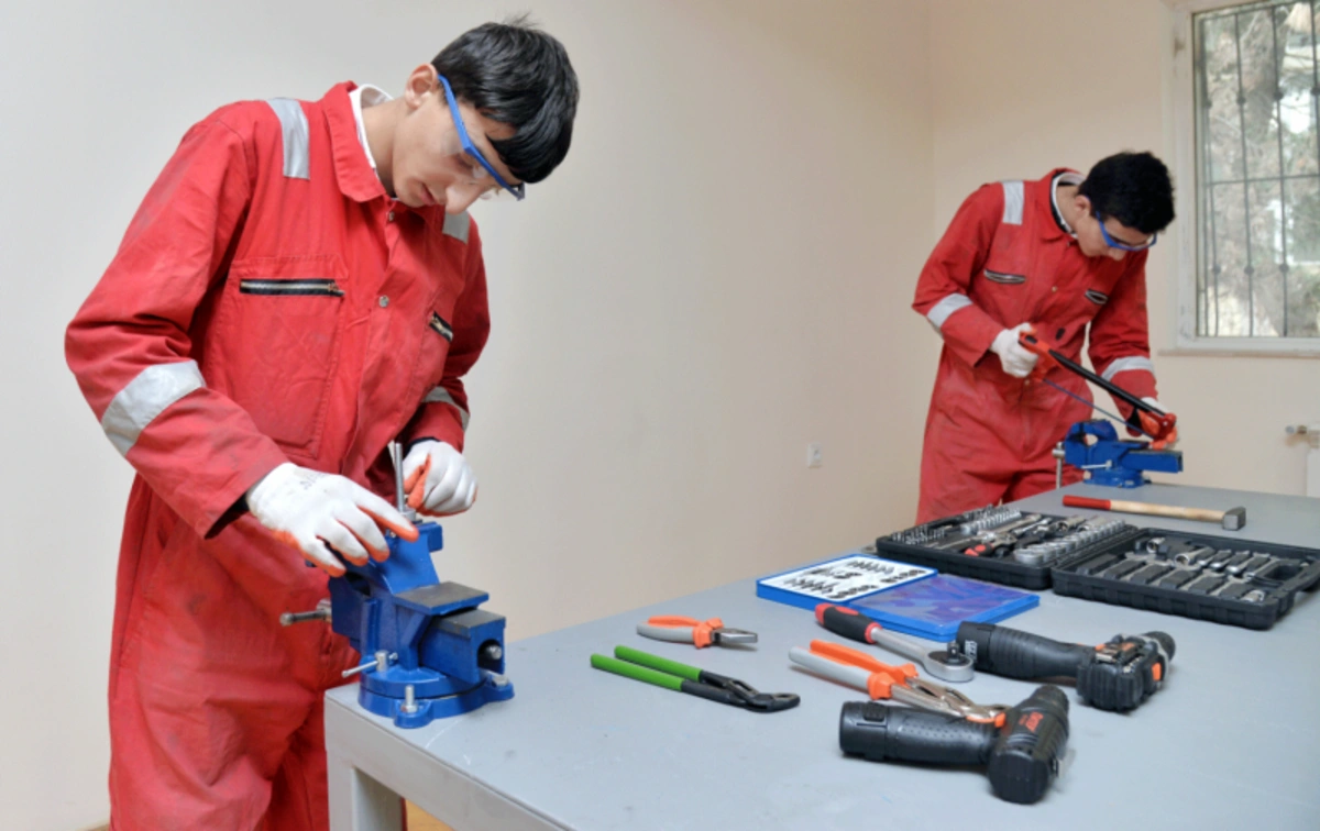 Gələn il 17 mindən çox işaxtaranın peşə hazırlığına cəlbi planlaşdırılır