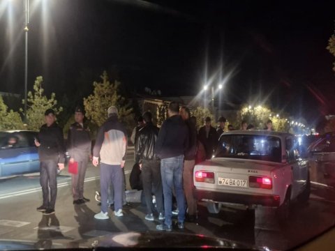 Naxçıvanda avtomobil məktəblini vurub