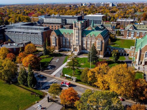 Kanadada yeni &ldquo;Performans Məktəbi&rdquo; yaradılır