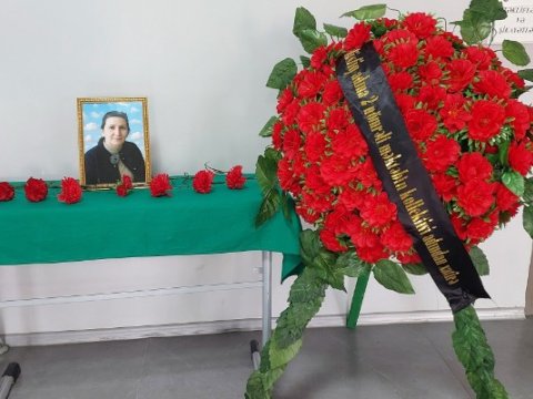 Orta məktəb müəllimi vəfat etdi