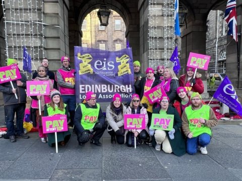 Şotlandiyada müəllimlər iş yükünə görə tətil elan etdi