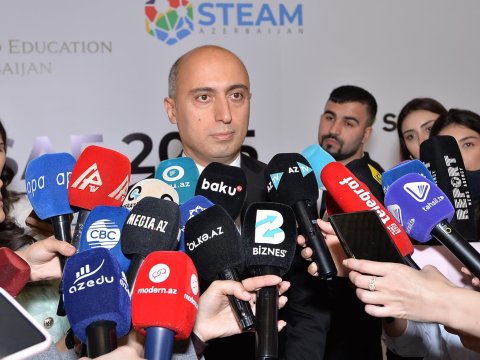 Əksər kənd məktəblərində müəllim çatışmazlığı var - Emin Əmrullayev