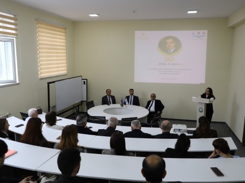 LDU-da Dəyirmi masa