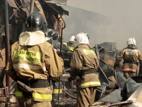 Qazaxıstanda güclü yanğın: 9-u uşaq olmaqla 12 nəfər həlak olub
