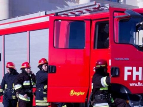 1-i azyaşlı olmaqla 5 nəfər bina sakini təxliyə olunub