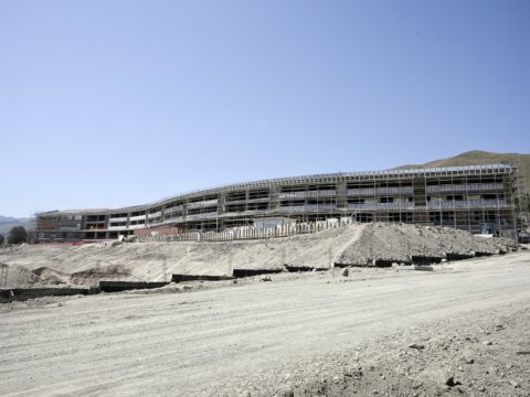 Kəlbəcərdə tikintisi davam edən təhsil kompleksinin gələn il təhvil veriləcəyi gözlənilir