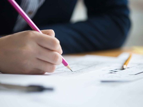 Fiziki məhdudiyyətli tələbələr semestr imtahanlarını necə verir -&nbsp;universitetlərdən CAVAB