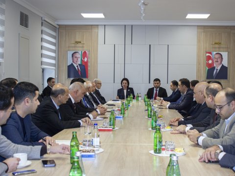 AzMİU-da Məzun Assosiasiyasının növbəti görüşü keçirilib