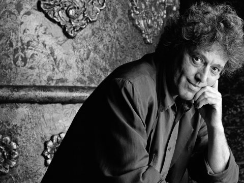 Dünya şöhrətli dramaturq vəfat etdi