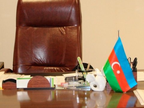 Naxçıvanda məktəb direktoru vəzifəsinə bərpa edilib