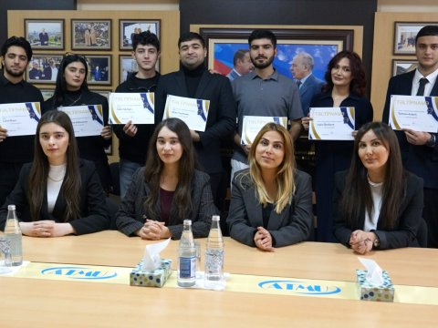 ATMU-nun "Brend tələbə"ləri mükafatlandırılıb - FOTOLAR