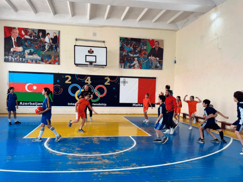 Məktəblər arasında respublika çempionatı davam edir