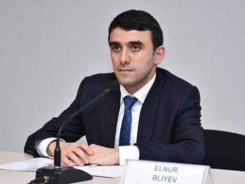 Elnur Əliyev: Məktəblərdə metodik rəhbərlərin işi formal qalıb