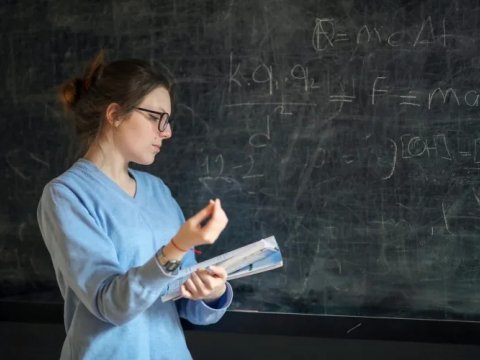 Hansı müəllimlər dərs vaxtı məzuniyyətə çıxa biləcək? - AÇIQLANDI