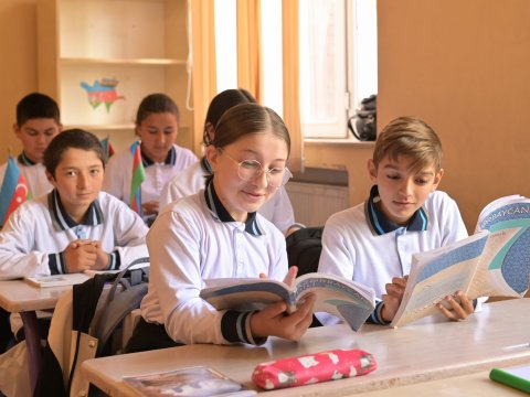 Gədəbəy məktəblərindən fotoreportaj: “Məktəbdə bir gün”