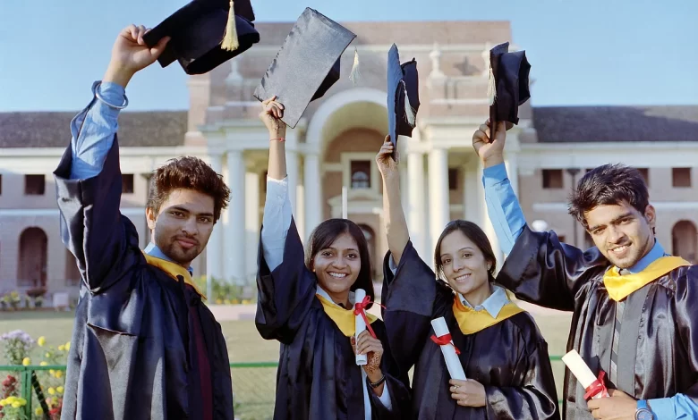 Hindistan universiteti xarici tələbə qəbulunu artırır