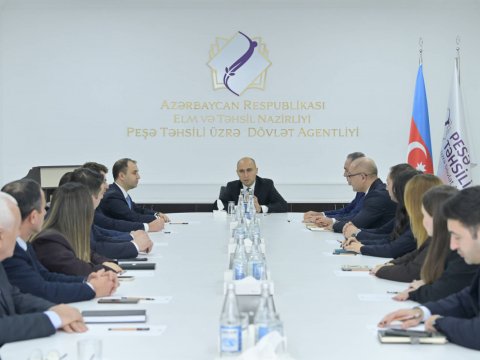 Peşə Təhsili üzrə Dövlət Agentliyinin yeni direktoru kollektivə təqdim olunub