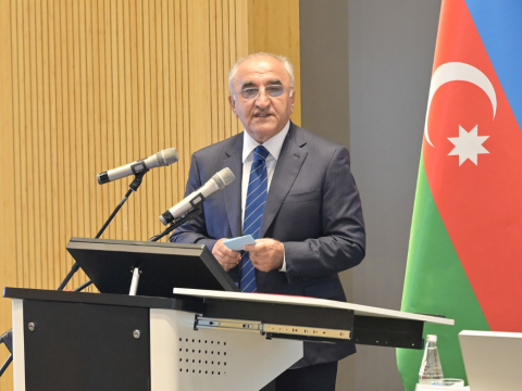 Rektor:Texnologiya artıq təhsilin köməkçisi deyil, təhsil modelinin özüdür