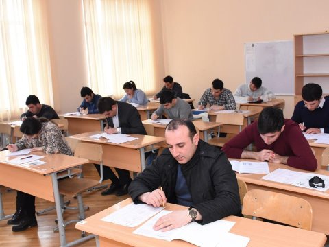 Vergi orqanlarında işləmək istəyən namizədlər üçün tеst imtаhаnı keçirilib