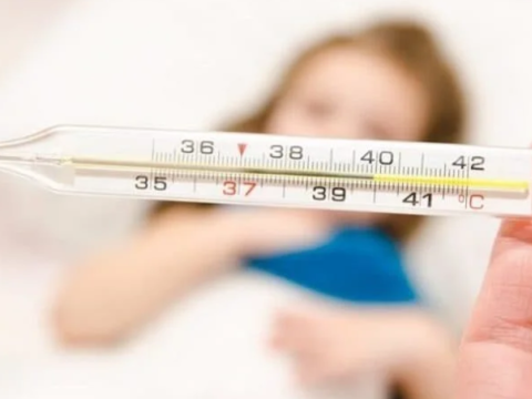 Azərbaycanda beş yaşlı uşaq yüksək hərarətdən öldü