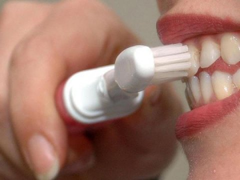 Alimlər: ağız gigiyenası beyin sağlamlığı üçün həlledicidir