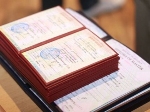 Keçən il 359 qadına elmi dərəcə verilib