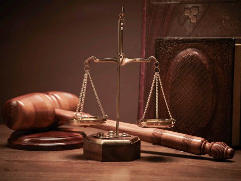 Sabiq direktor və baş mühasib üzrə cinayət işinə xitam verildi