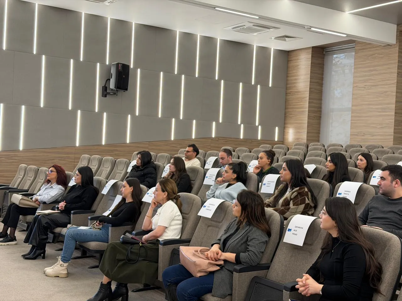 Zal nəzarətçisi olmaq istəyənlər üçün test imtahanı keçiriləcək