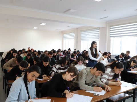 İctimai şura üzvləri LDU-da imtahanların gedişini izləyib