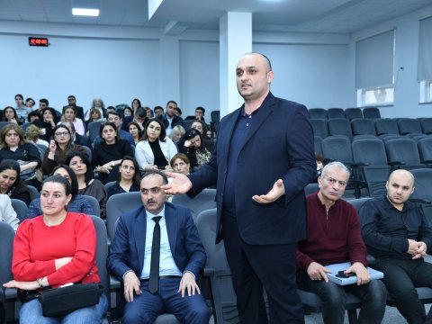 Tarixçi alim Həsən Həsənovla görüşü keçirilib