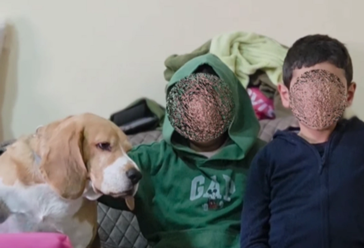 Gözəllik salonunda tərk edilən uşaqlar: "Anamızı sevirik"