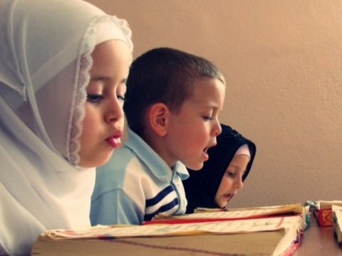 Uşaqların dinə etiqad etməyə məcbur olunması qadağan ediləcək