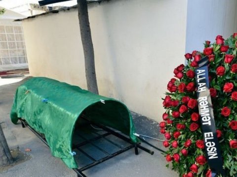 Bakıda ibtidai sinif müəllimi vəfat etdi - FOTO