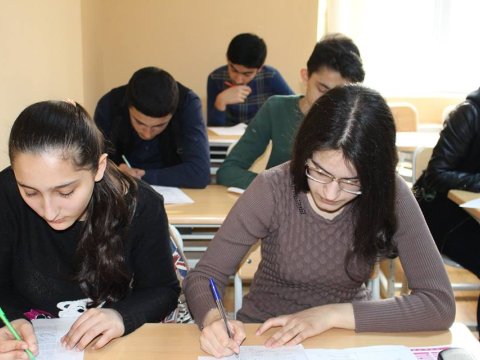 &ldquo;Sualları əvvəlcədən bilirəm&rdquo; deyənlər kimdir?-&nbsp;abituriyentləri gözləyən böyük TƏLƏ