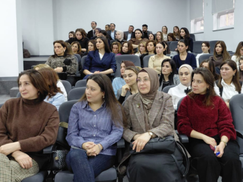 Metodik xidmət üzrə I yarımilin yekunlarına dair görüş keçirilib