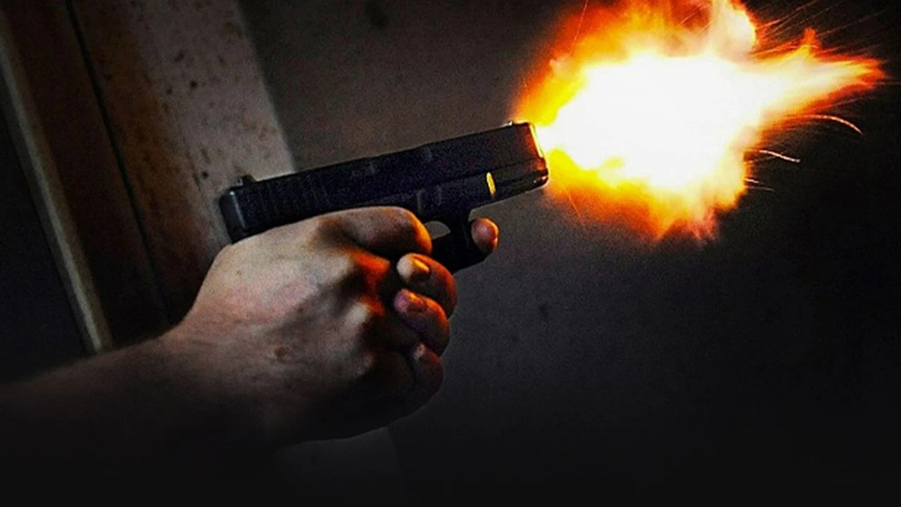 9-cu sinif şagirdi məktəbə silahlı hücum edib