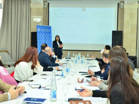 Kollec rəhbərləri üçün təşkil olunan təlimlər davam edir