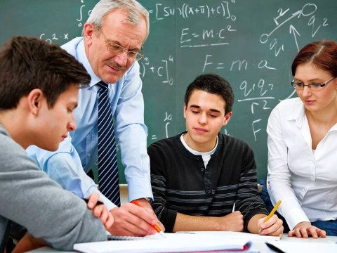 Məktəblərdə kişi müəllimlərin sayı artırılmalıdır