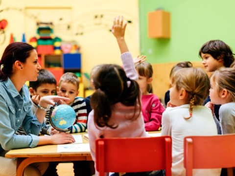 Məktəbəqədər təhsil məcburi olmalıdır - deputatdan ŞƏRTLƏR