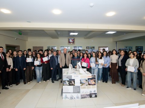 Tələbələrin yaradıcılıq sərgisi