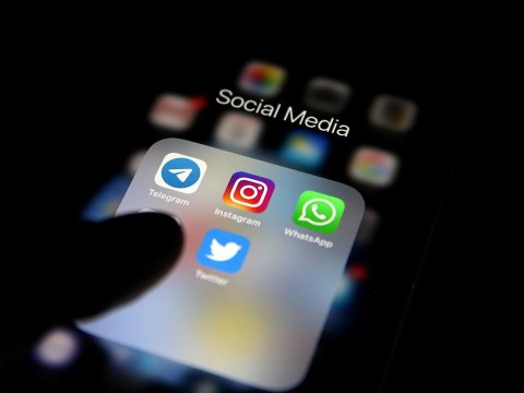 İndoneziyada yeniyetmələrə sosial media qadağası