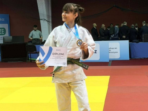 Sumqayıt məktəblisi turnurin qalibi oldu